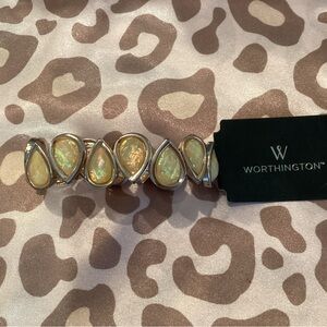 Worthington Gold Faux Stretchy Teardrop Shiny Gold Bracelet - BRAND NEW W TAGS!